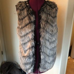 Fur vest
